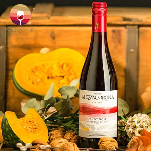 ruou-vang-mezzacorona-pinot-noir-1
